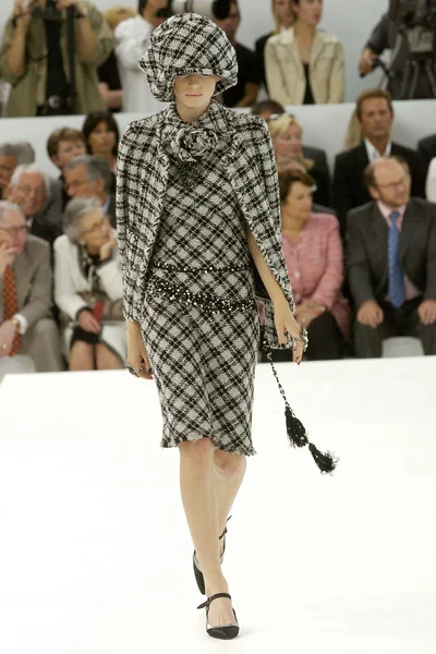 Look 8